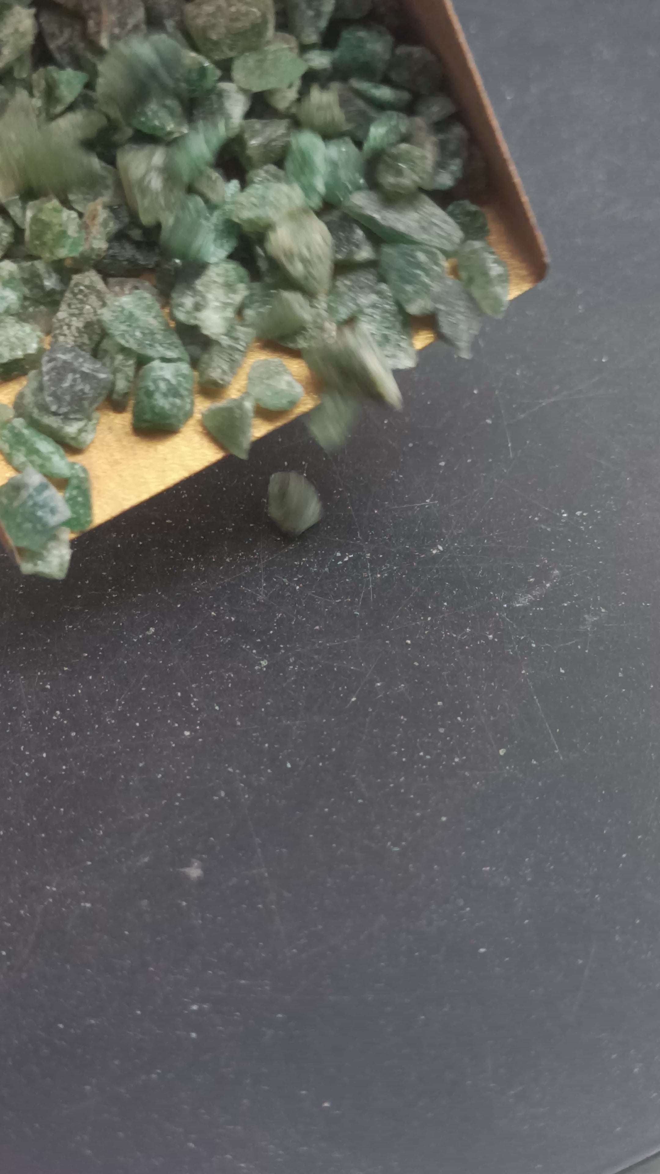 Earthmines Green Jade Gemstone Crushed 3-5mm Natural Loose Stone for Vase Fillers, Crystal Decor, Reiki, Chakra Healing & Feng Shui